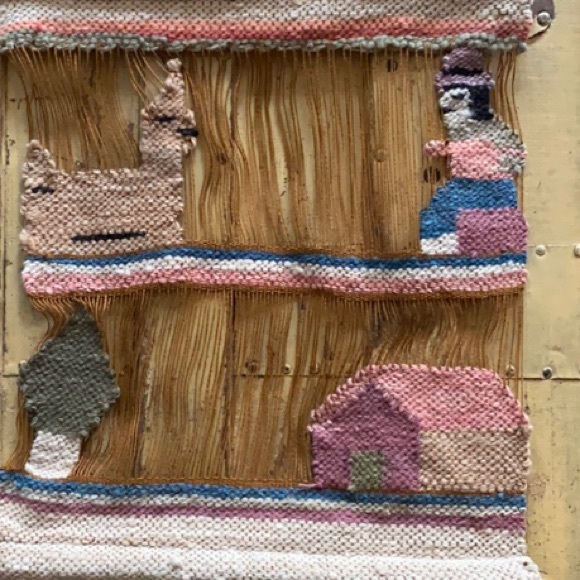 HANDMADE VINTAGE LLAMA CROCHET WOVEN WALL DECOR OS - Picture 3 of 9